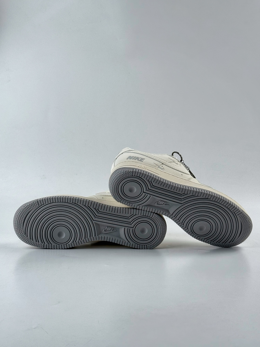 Nike Air Force 1 Low 07 x NIKE 白灰三小勾满天星 XX3168-185