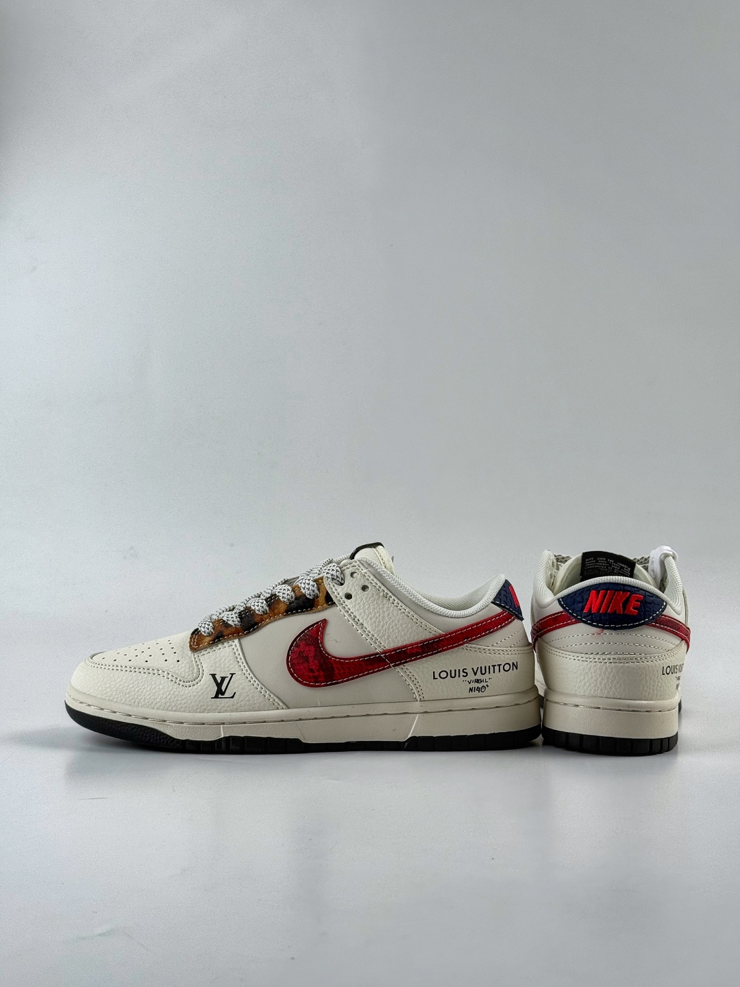 Nike SB Dunk Low x Louis Vuitton 白红满天星 XS6089-627-莆田鞋,莆田鞋货源,高仿鞋,高仿鞋货源,安福档口,莆田高仿鞋,莆田鞋批发,高仿鞋批发,莆田高仿运动鞋,高仿运动鞋,莆田运动鞋 Nike SB Dunk Low x Louis Vuitton 白红满天星 XS6089-627
