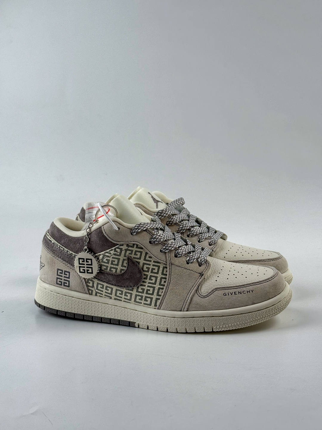 230 Nike Jordan Air Jordan 1 x GIVENCHY 棕白满天星 LD8888-008-Chinese UA Cheap High Quatity Brand Clothes Bags handbags Sneakers wholesale wholesaler seller from China Factory suppliers Fashion Clothing Shoes best Quality Beautiful Price 230 Nike Jordan Air Jordan 1 x GIVENCHY 棕白满天星 LD8888-008