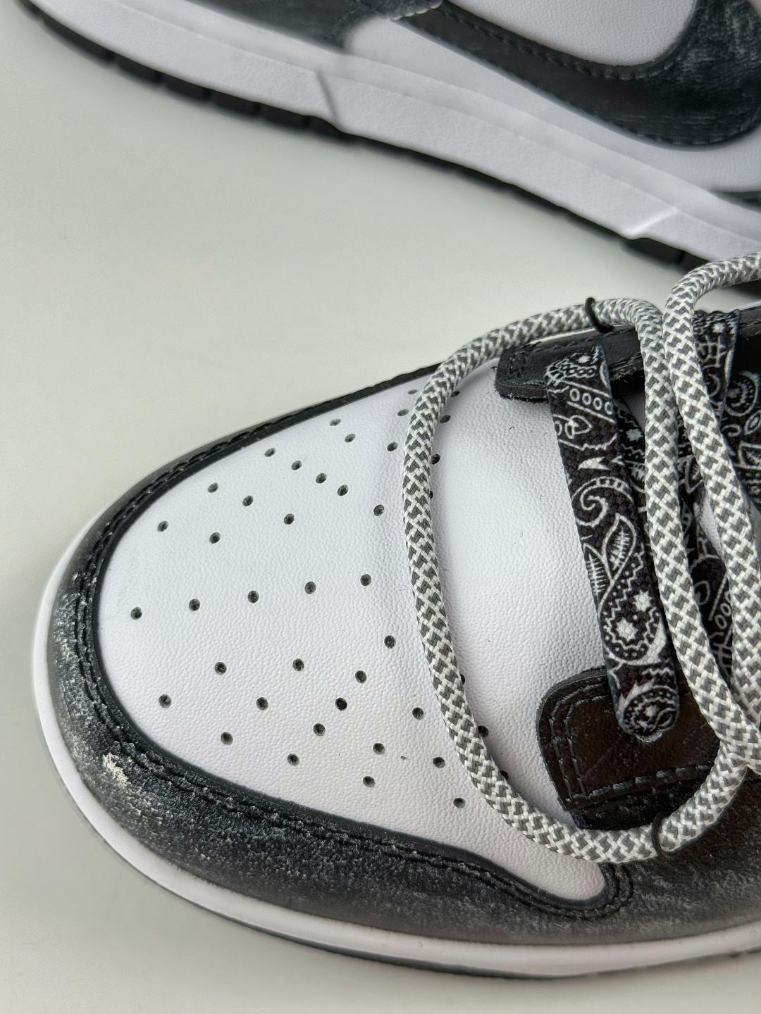 Nike SB Dunk Low 清夜扪心 灰白 HF5441-100