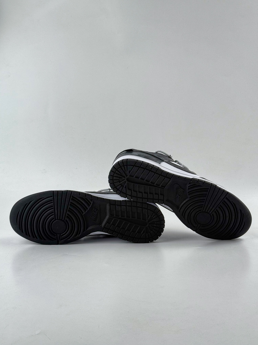 Nike SB Dunk Low 清夜扪心 灰白 HF5441-100