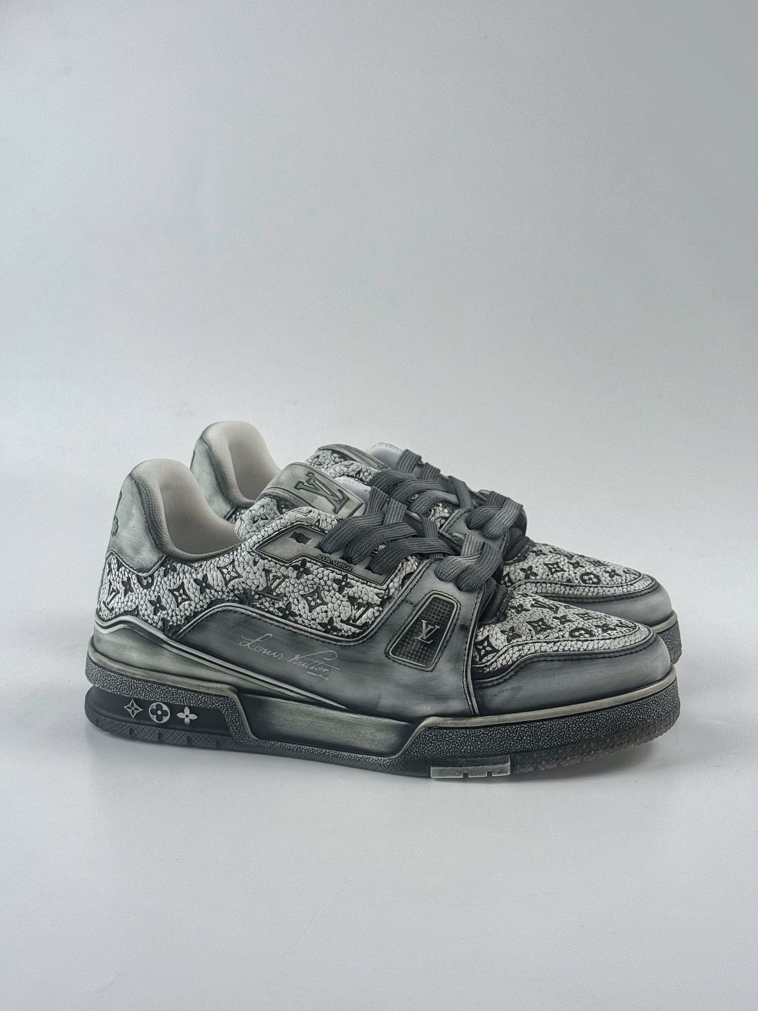 470 新货Louis Vuitton 路易威登 LV Trainer 低帮休闲板鞋