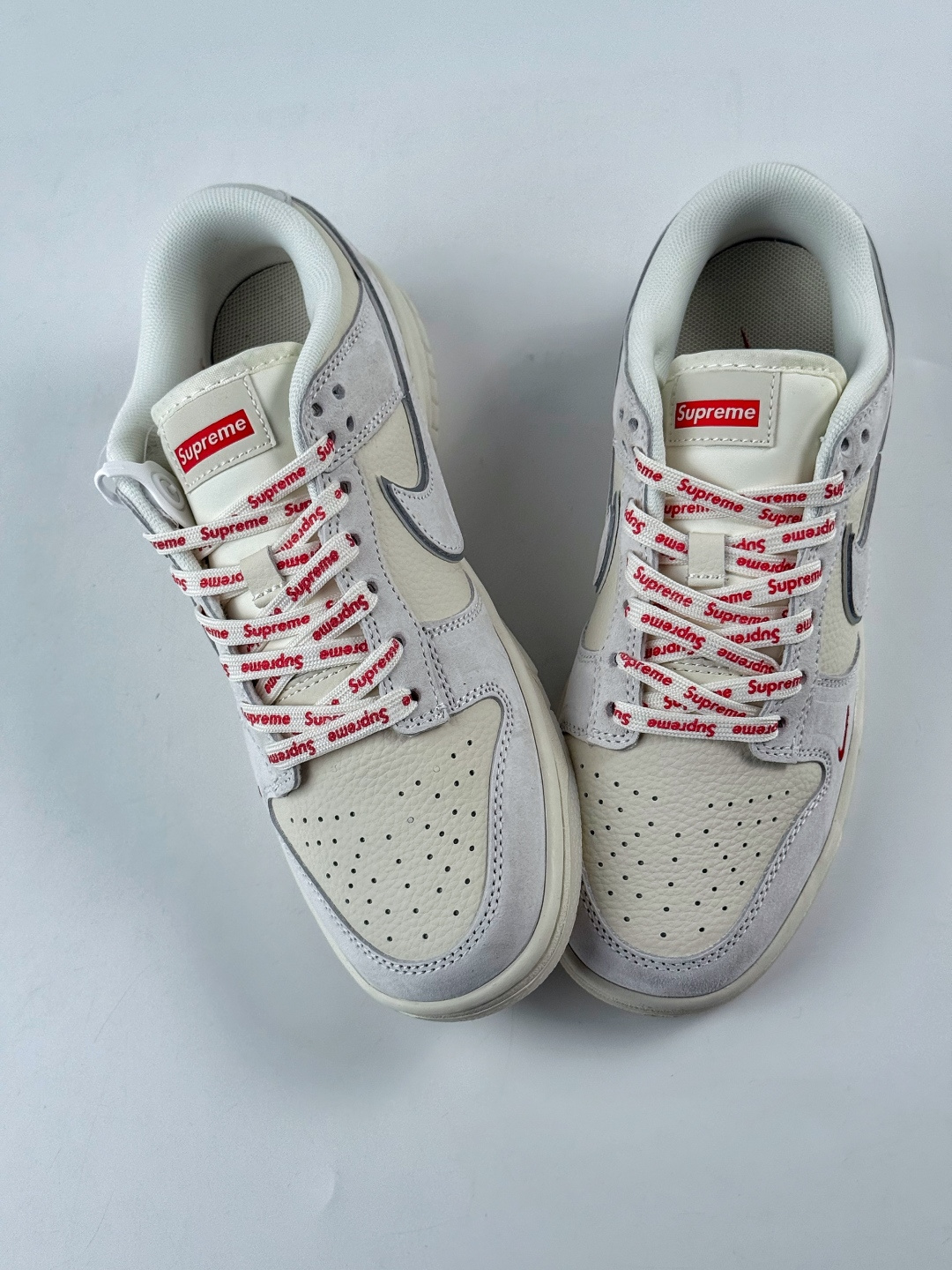 230 Nike SB Dunk Low x Superme 灰白小勾 DN3168-007