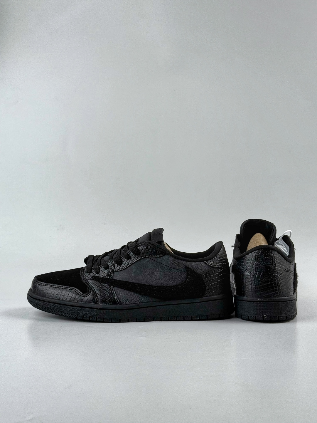 230 Travis Scott x Nike Air Jordan 1 Low x Kobe Bryant Air Jordan 1 Low 反转黑灰倒钩 纯原版本 LD2028-039-Chinese UA Cheap High Quatity Brand Clothes Bags handbags Sneakers wholesale wholesaler seller from China Factory suppliers Fashion Clothing Shoes best Quality Beautiful Price 230 Travis Scott x Nike Air Jordan 1 Low x Kobe Bryant Air Jordan 1 Low 反转黑灰倒钩 纯原版本 LD2028-039