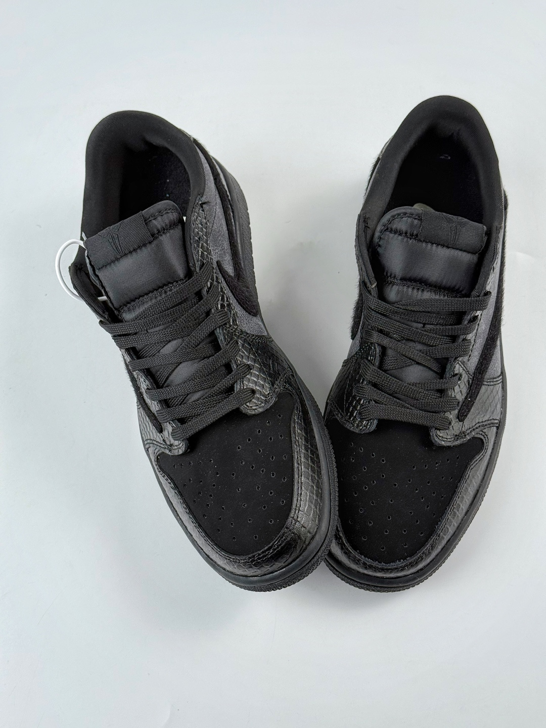 230 Travis Scott x Nike Air Jordan 1 Low x Kobe Bryant Air Jordan 1 Low 反转黑灰倒钩 纯原版本 LD2028-039-Chinese UA Cheap High Quatity Brand Clothes Bags handbags Sneakers wholesale wholesaler seller from China Factory suppliers Fashion Clothing Shoes best Quality Beautiful Price 230 Travis Scott x Nike Air Jordan 1 Low x Kobe Bryant Air Jordan 1 Low 反转黑灰倒钩 纯原版本 LD2028-039