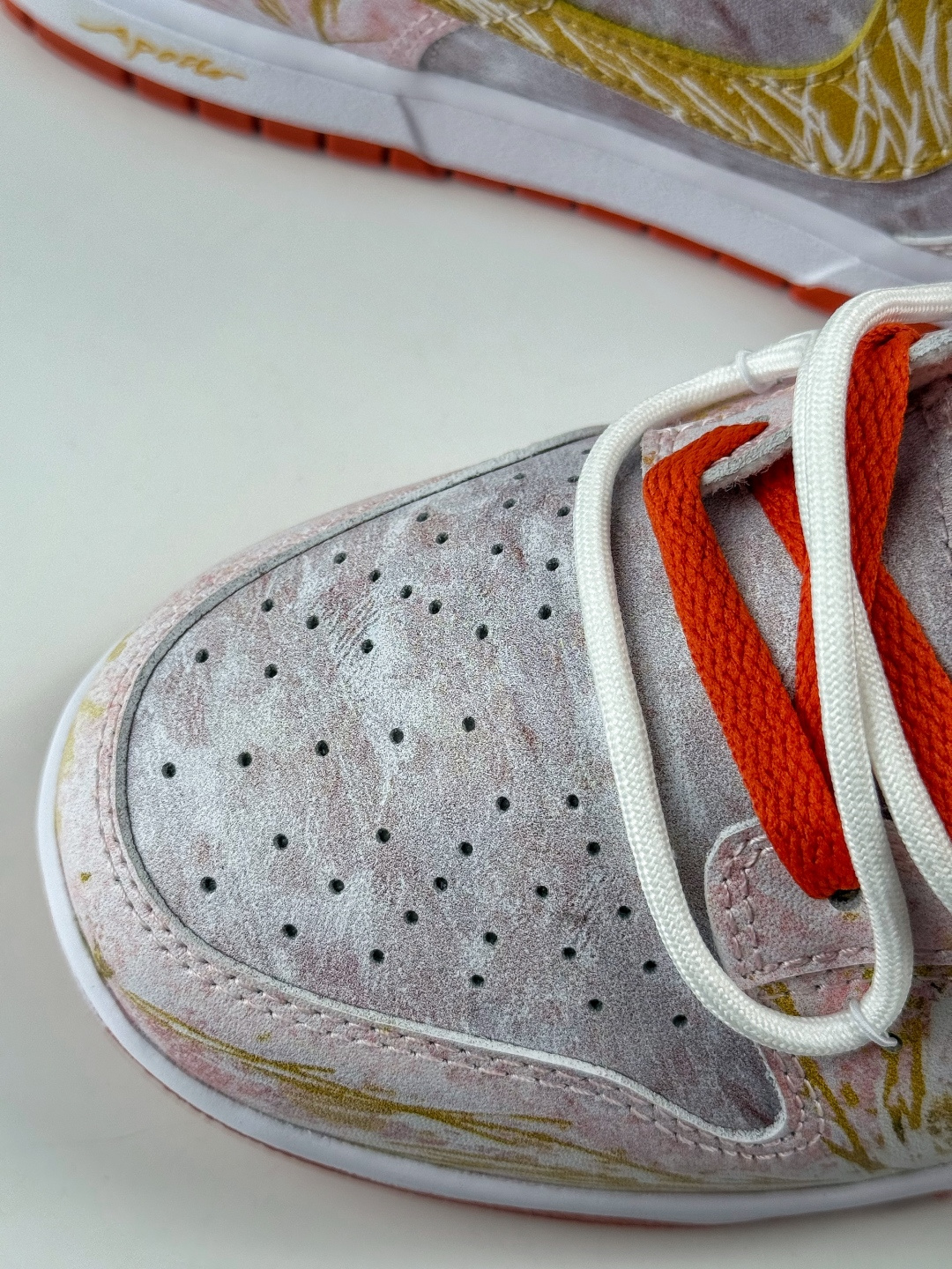 230 NIKE SB Dunk Low 太阳神阿波罗 白橙金 FQ6965-700