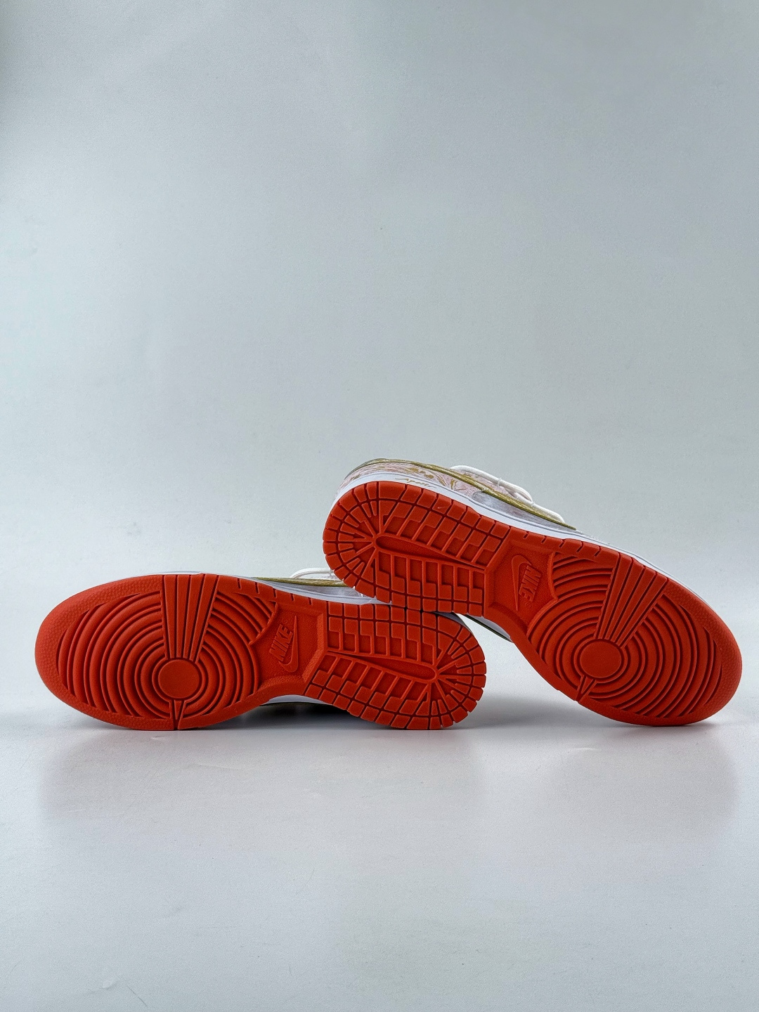 230 NIKE SB Dunk Low 太阳神阿波罗 白橙金 FQ6965-700