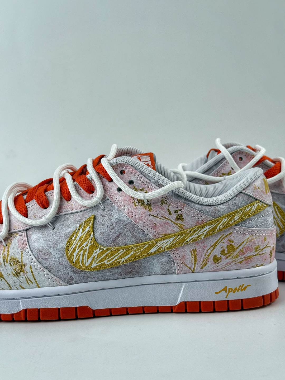 230 NIKE SB Dunk Low 太阳神阿波罗 白橙金 FQ6965-700