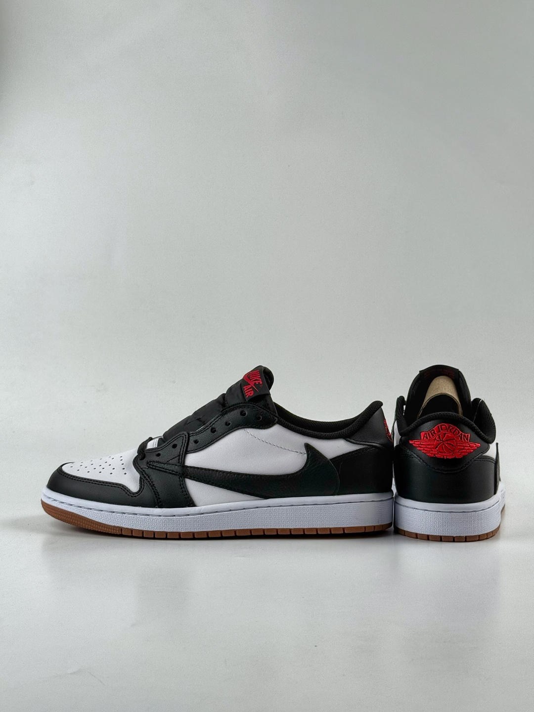 210 Travis Scott x Nike Air Jordan 1 Low Air Jordan 1 Low 黑白倒钩 纯原版本 DZ4137-700-Chinese UA Cheap High Quatity Brand Clothes Bags handbags Sneakers wholesale wholesaler seller from China Factory suppliers Fashion Clothing Shoes best Quality Beautiful Price 210 Travis Scott x Nike Air Jordan 1 Low Air Jordan 1 Low 黑白倒钩 纯原版本 DZ4137-700