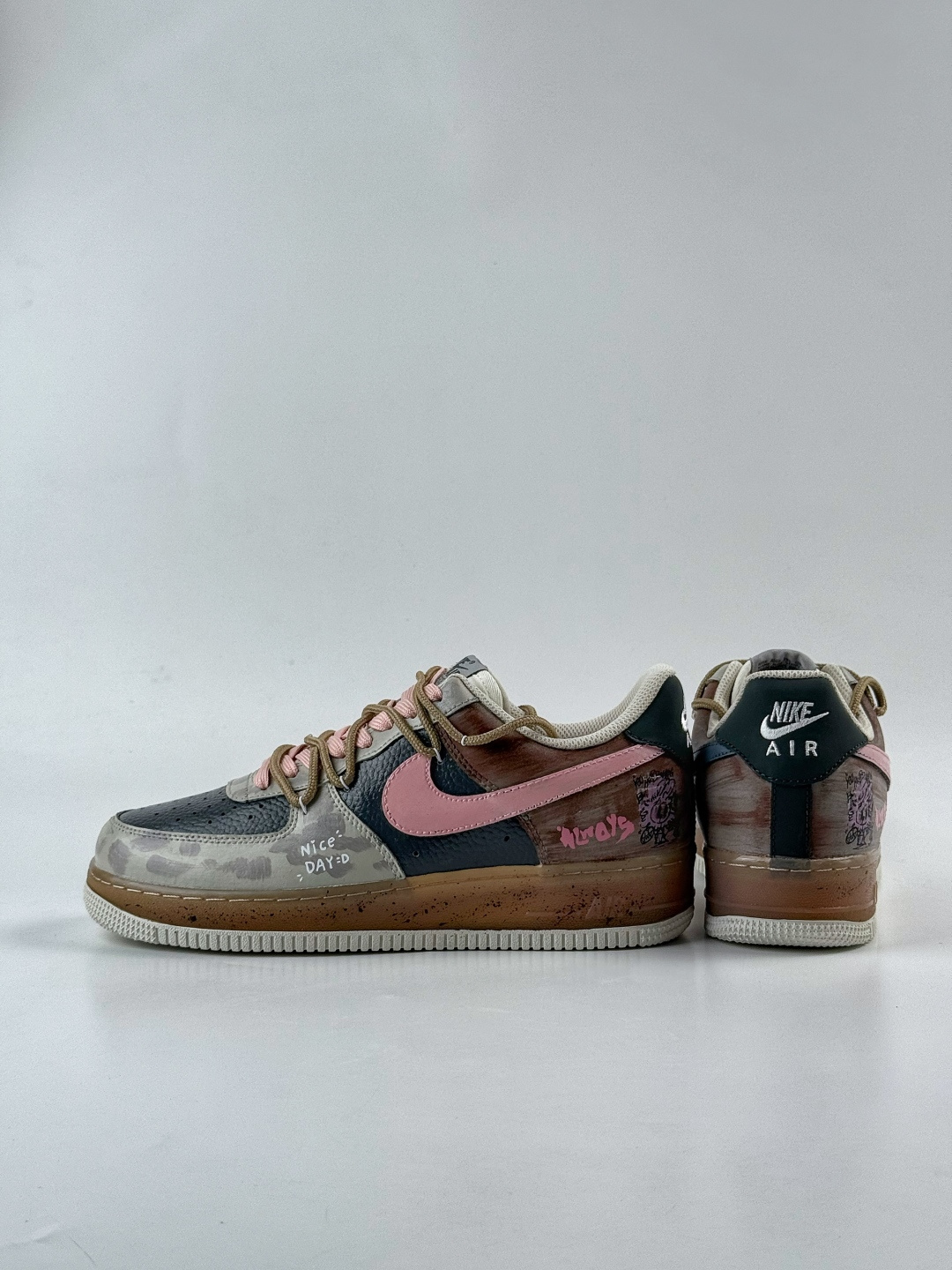 Nike Air Force 1 Low 07 x 灰棕涂鸦牛仔 CW1888-680