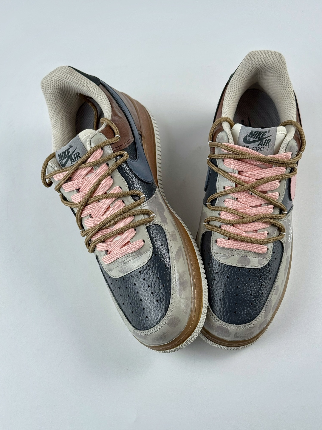 Nike Air Force 1 Low 07 x 灰棕涂鸦牛仔 CW1888-680