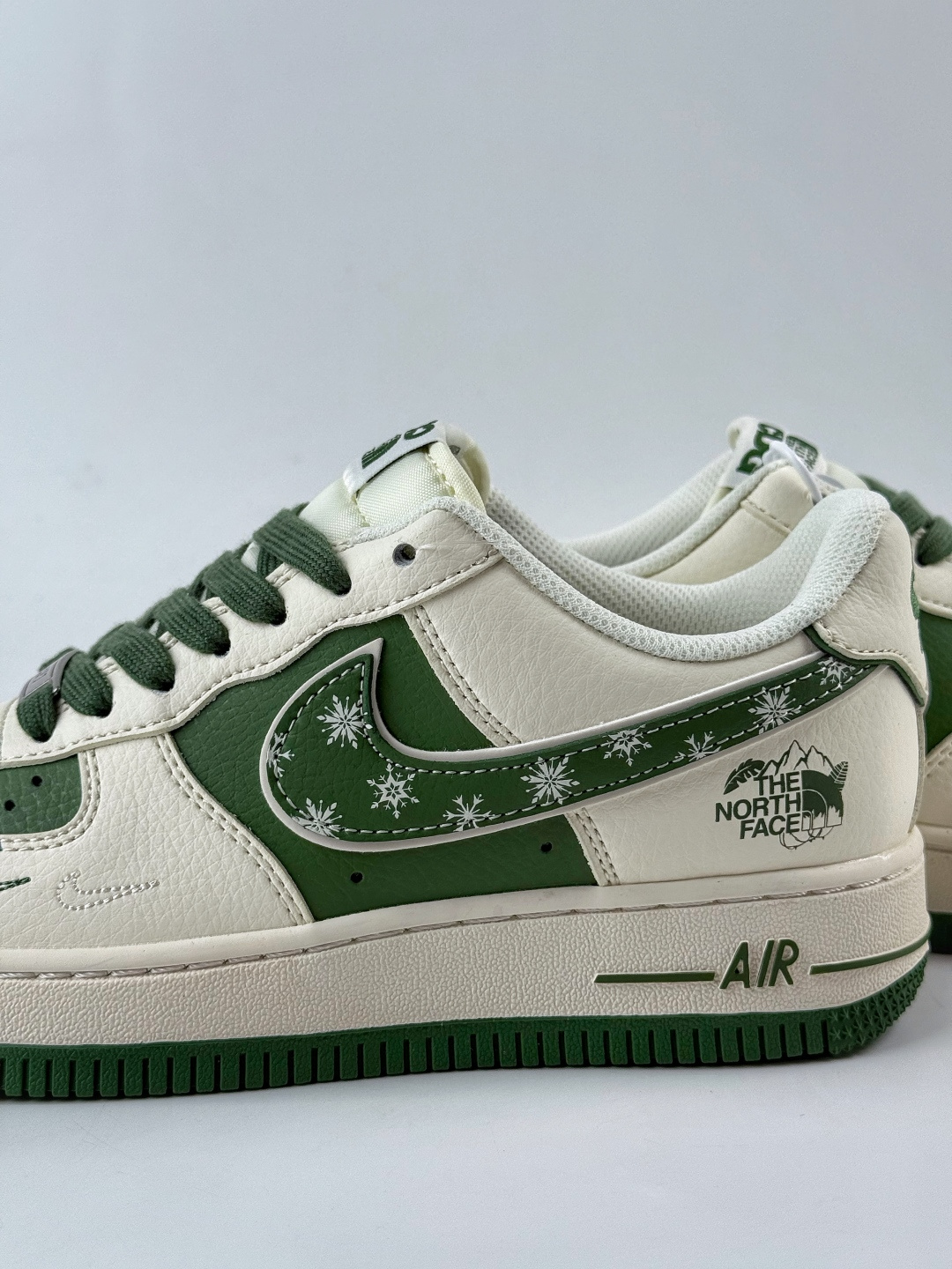 Nike Air Force 1 Low 07 x The North Face 白绿双小勾 JP8028-065