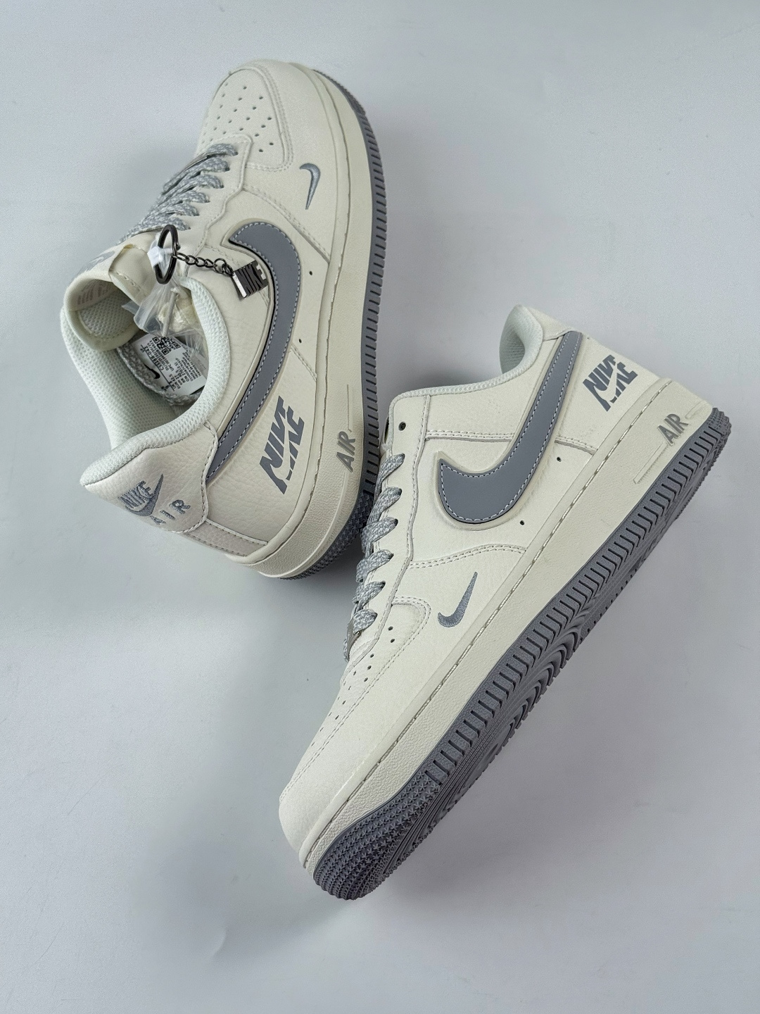 Nike Air Force 1 Low 07 x NIKE 白灰小勾满天星 CS5288-042