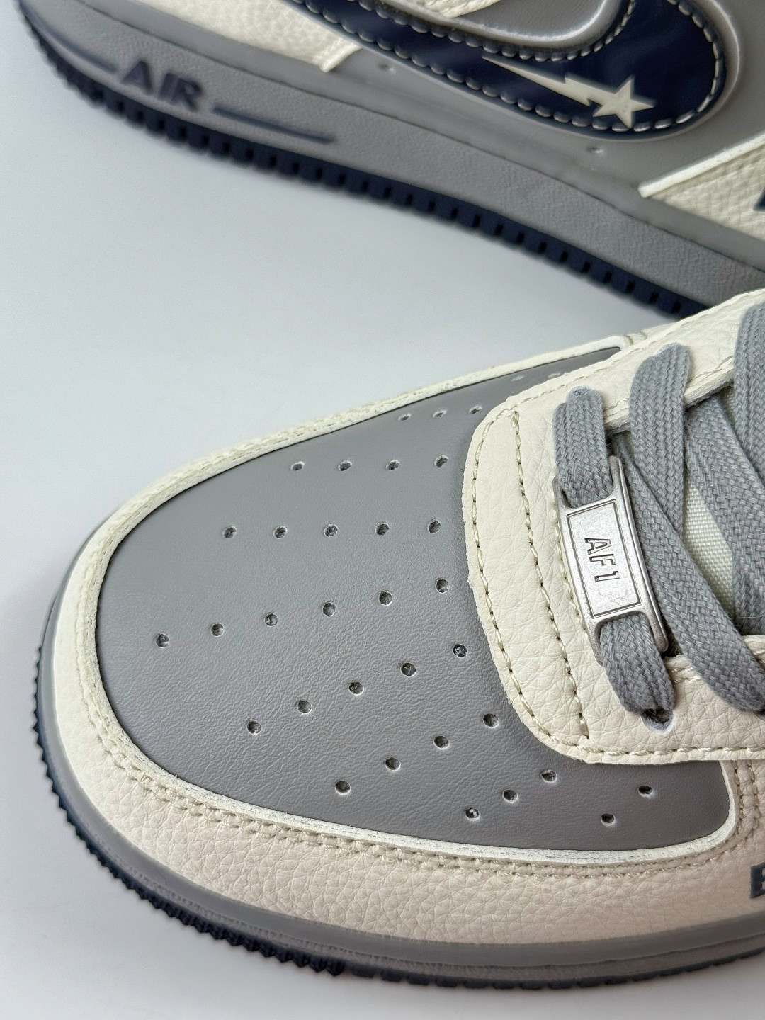 Nike Air Force 1 Low 07 x BAPE 白灰 SM6668-111