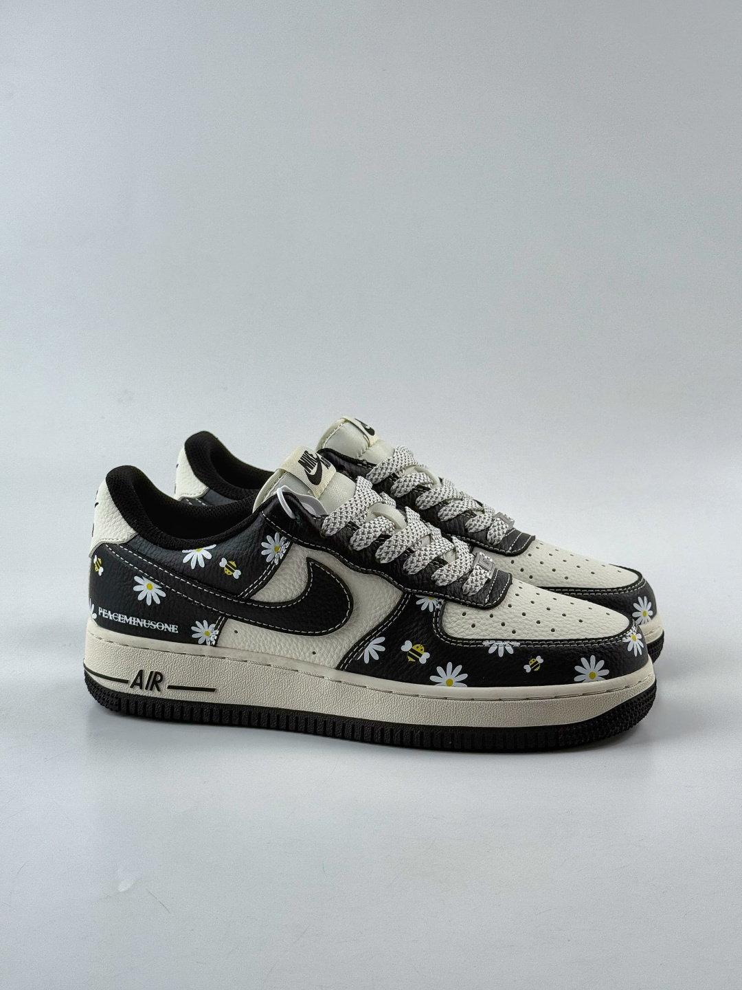Nike Air Force 1 Low 07 小雏菊 黑白满天星 JP8028-004