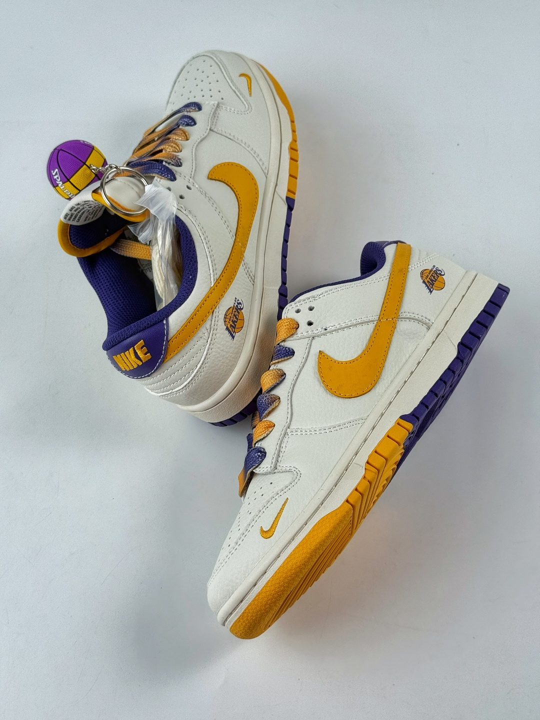 Nike SB Dunk Low x LAKERS 白黄小勾 CS1688-107