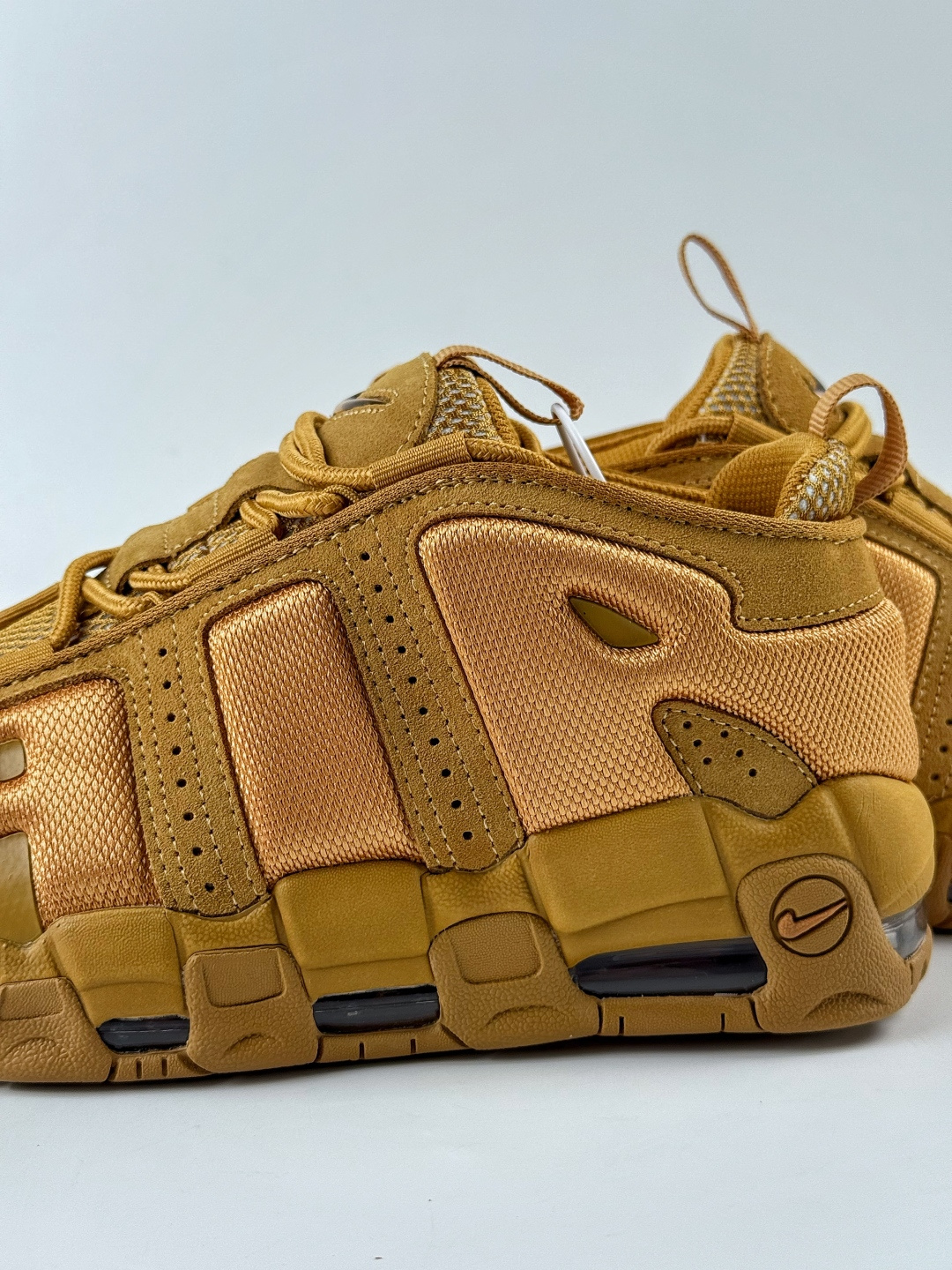 Nike Air More Uptempo Low IM6649-700