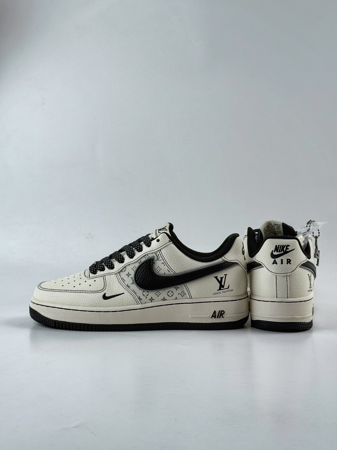 Nike Air Force 1 Low 07 x Louis Vuitton 白黑小勾满天星 HH7518-080