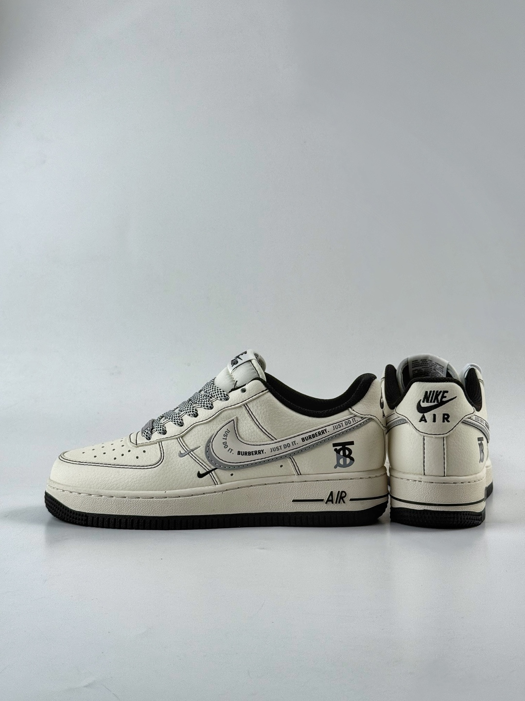 Nike Air Force 1 Low 07 x BURBERRY 白灰双小勾双勾满天星 JP8028-062