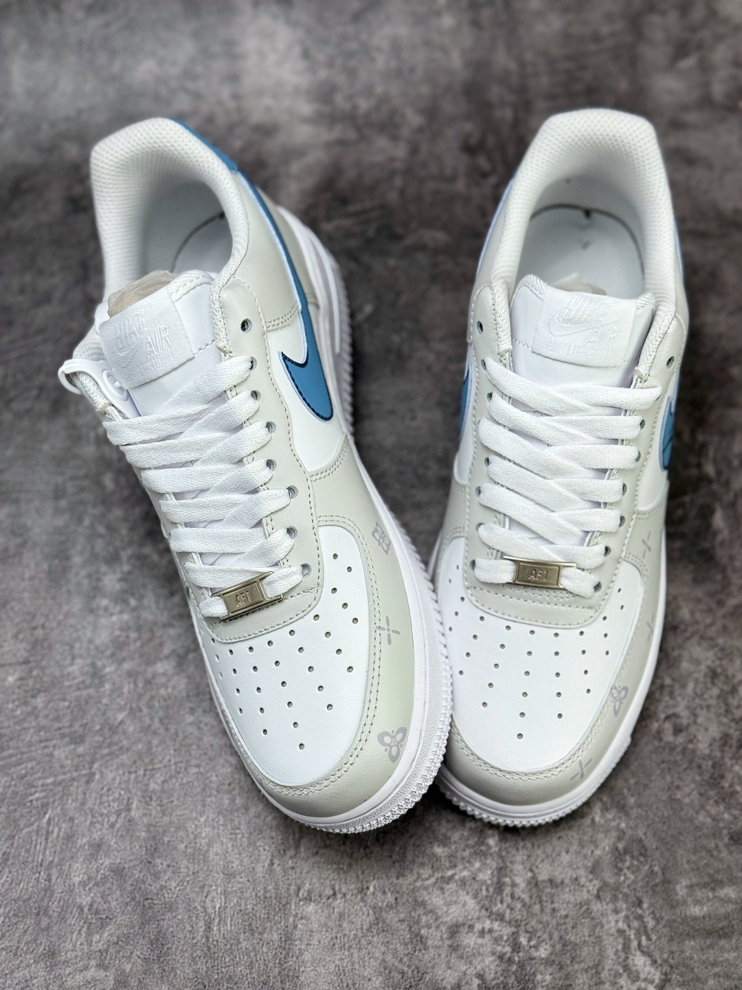 Nike Air Force 1 Low 07 x Stussy 米白蓝 ZH0316-137