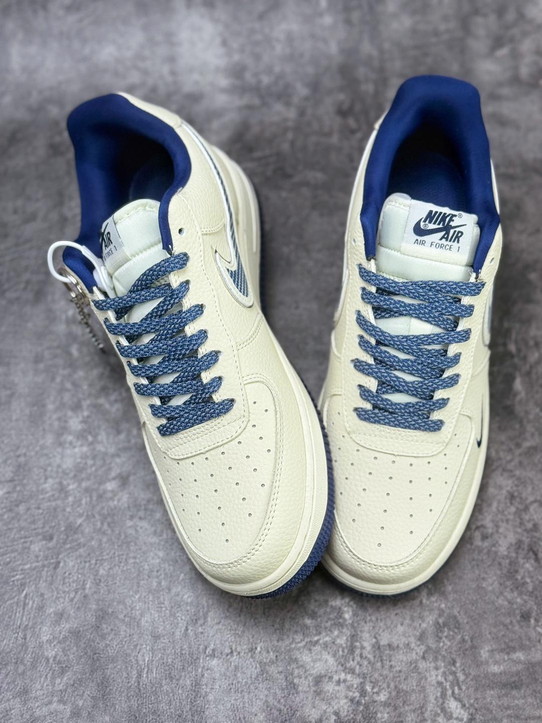 Nike Air Force 1 Low 07 白蓝小勾满天星 DF0188-108