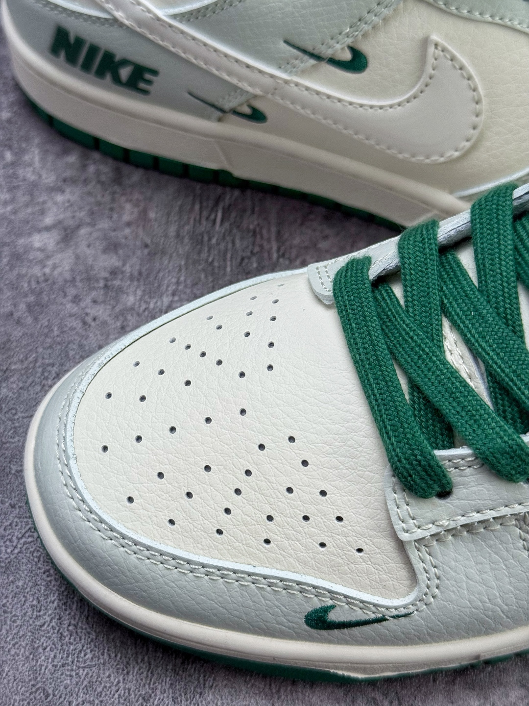 Nike SB Dunk Low 灰白绿三小勾 JP1628-063