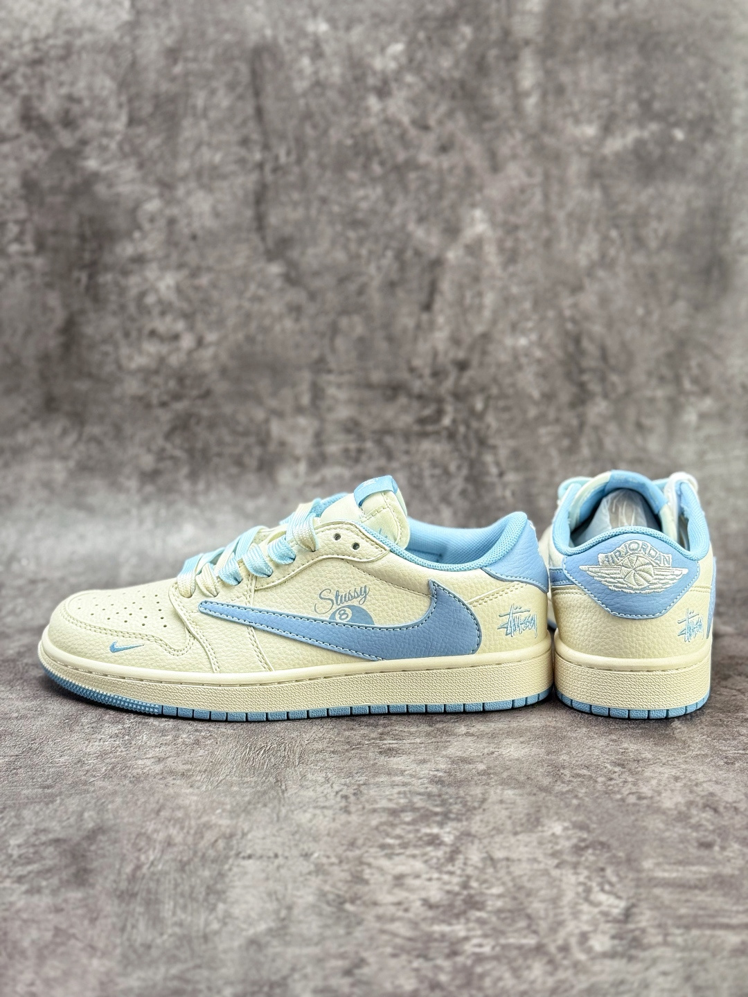 Travis Scott x Nike Air Jordan 1 Low x Stussy Air Jordan 1 Low 反转白蓝小勾倒钩 纯原版本 XS7089-602