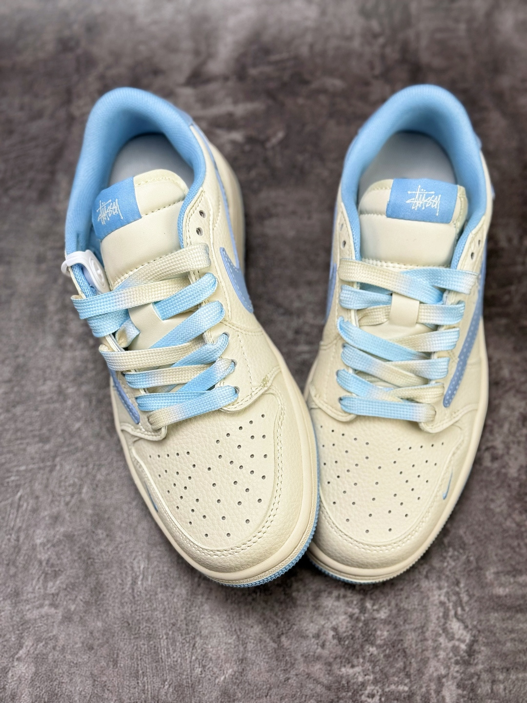 Travis Scott x Nike Air Jordan 1 Low x Stussy Air Jordan 1 Low 反转白蓝小勾倒钩 纯原版本 XS7089-602
