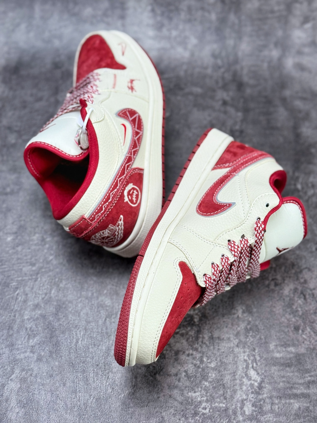 230 Nike Jordan Air Jordan 1 x Stussy 白红双小勾满天星 LR8888-016