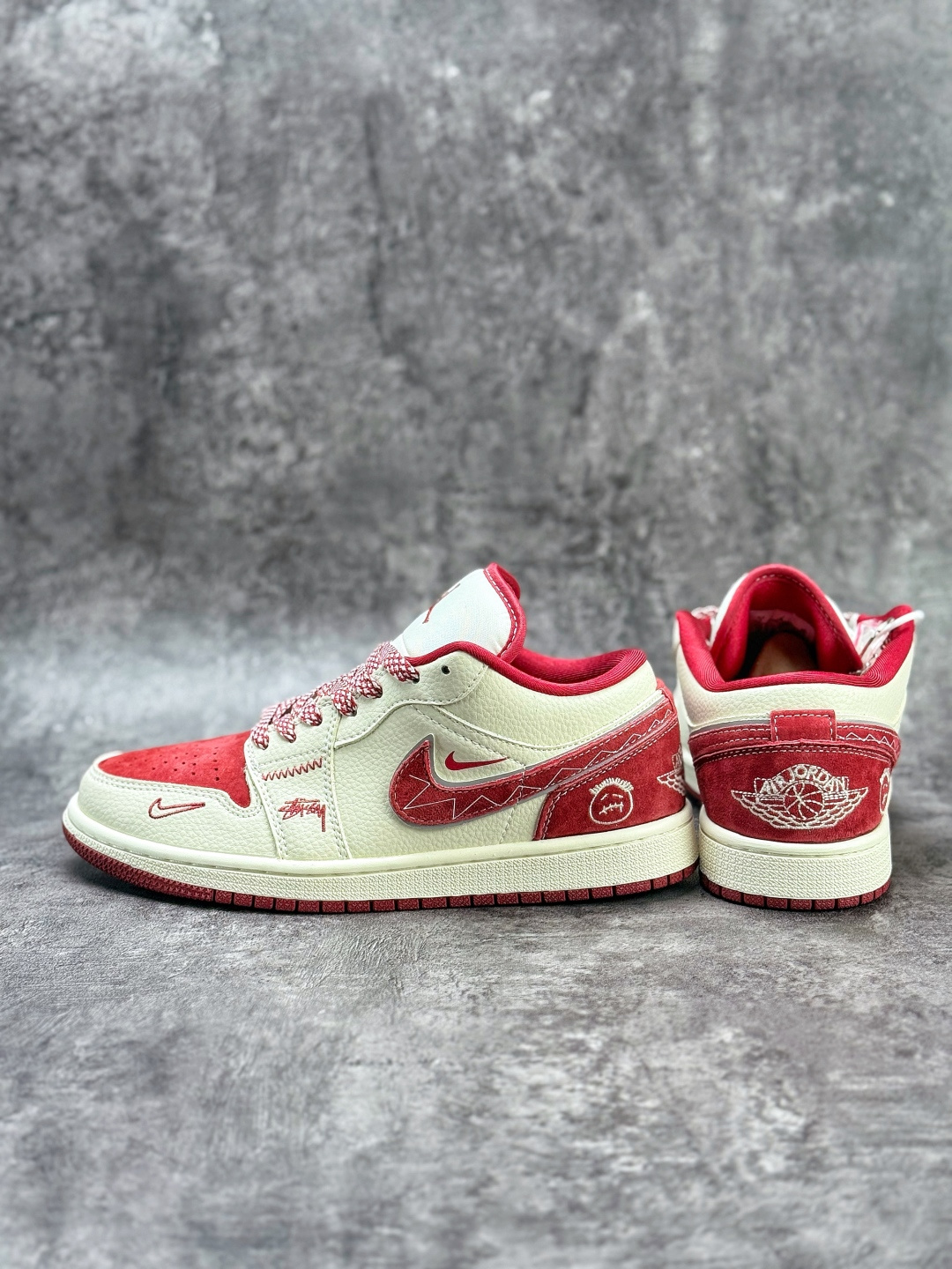 230 Nike Jordan Air Jordan 1 x Stussy 白红双小勾满天星 LR8888-016