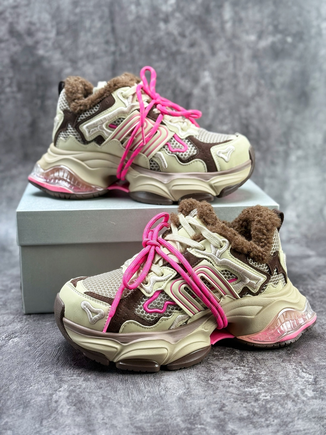 GG-CC GG-CC Chunky Low 厚底增高运动老爹鞋 G25X3233B