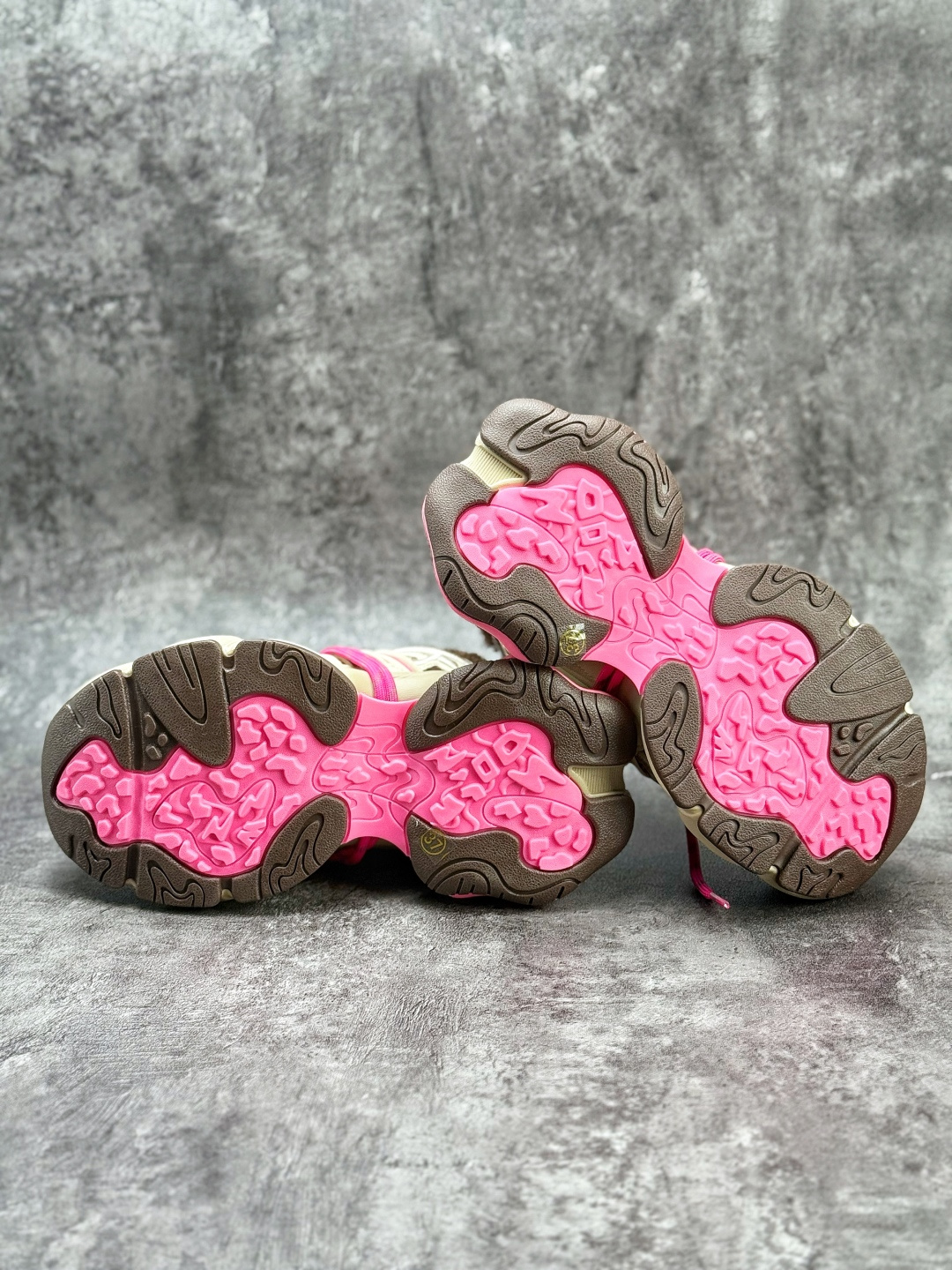 GG-CC GG-CC Chunky Low 厚底增高运动老爹鞋 G25X3233B