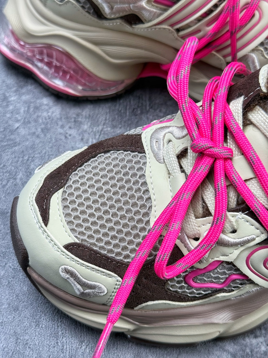 GG-CC GG-CC Chunky Low 厚底增高运动老爹鞋 G25X3233B