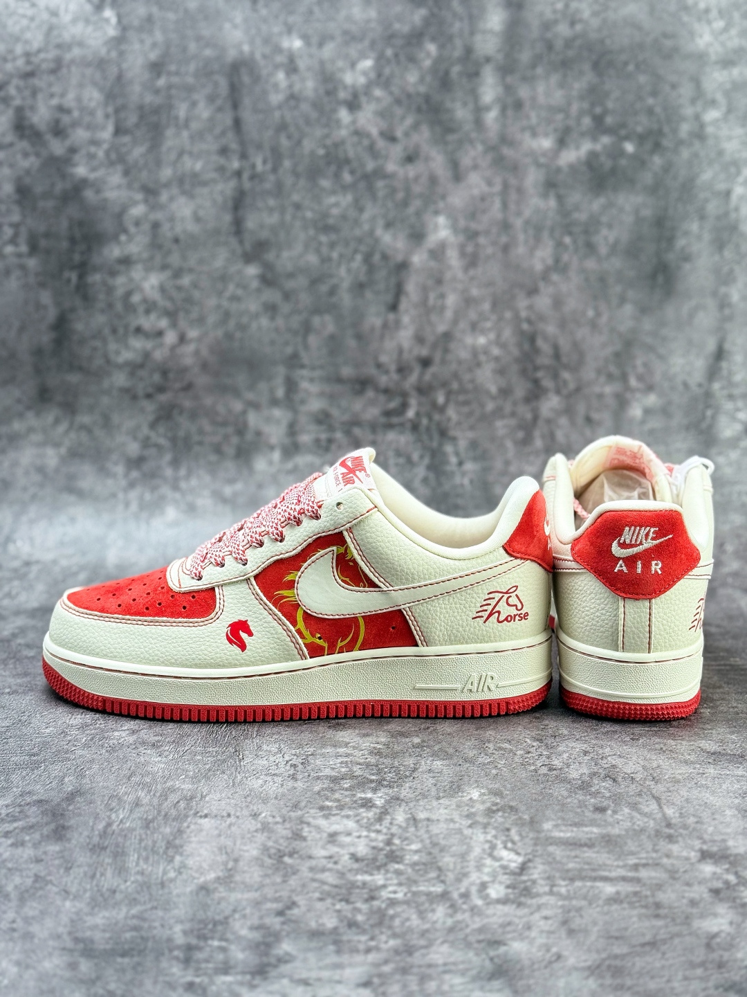 Nike Air Force 1 Low 07 x HORSE 白红满天星 XL1979-133-High Quatity Cheap Brand wholesale wholesaler seller Clothes Bags handbags Sneakers Top Fashion Clothing Shoes from China Factory Chinese suppliers best Quality Beautiful Price Nike Air Force 1 Low 07 x HORSE 白红满天星 XL1979-133