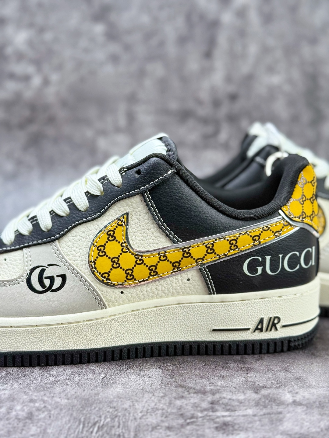 Nike Air Force 1 Low 07 x GUCCI 灰白黑 DF0188-104