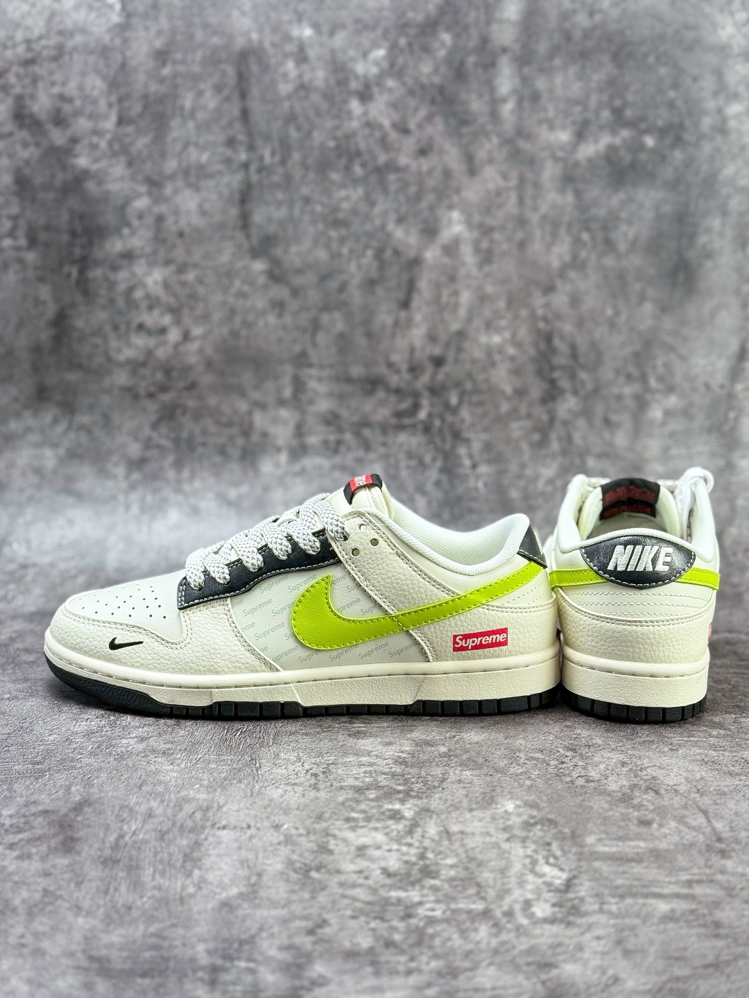 Nike SB Dunk Low x Supreme 白绿小勾满天星 XS6089-625