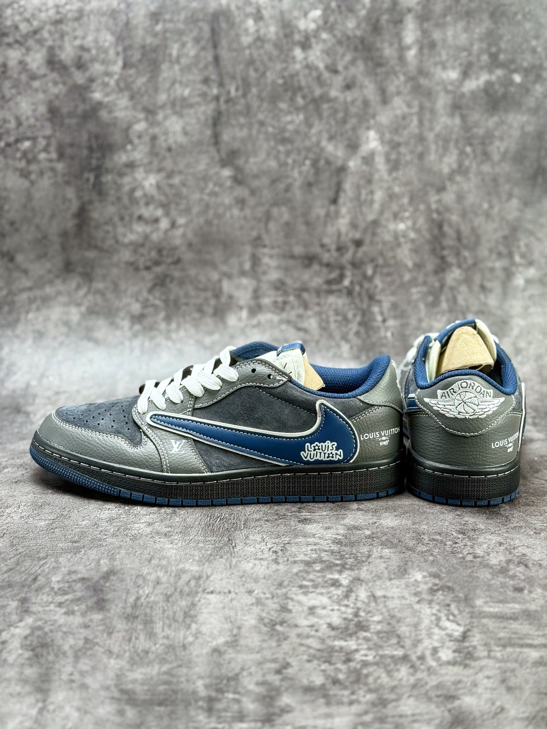 Travis Scott x Nike Air Jordan 1 Low x Louis Vuitton Air Jordan 1 Low 反转灰黑蓝倒钩 纯原版本 DZ5899-024
