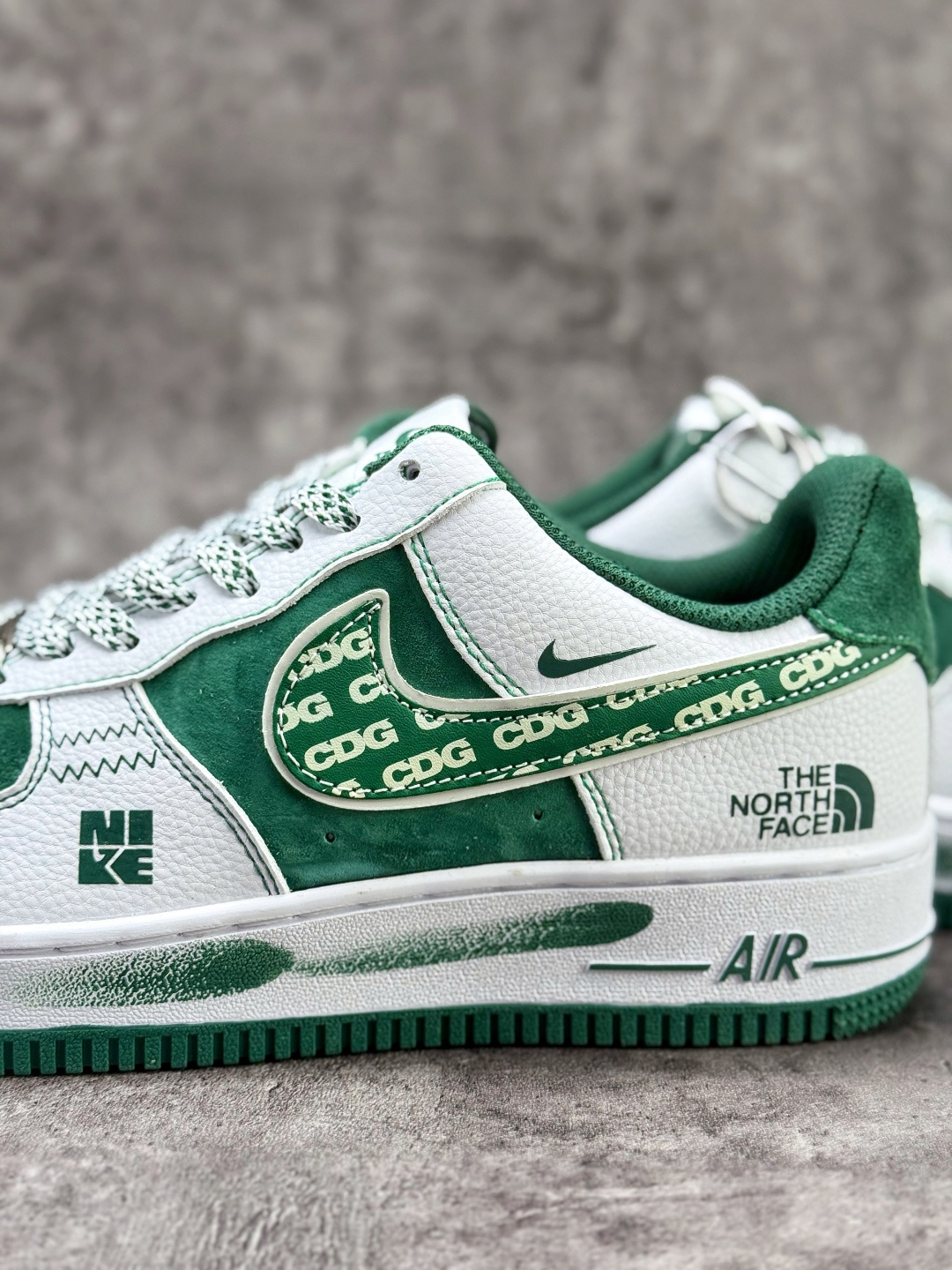 Nike Air Force 1 Low 07 x The North Face 白绿双小勾满天星 SU2305-561