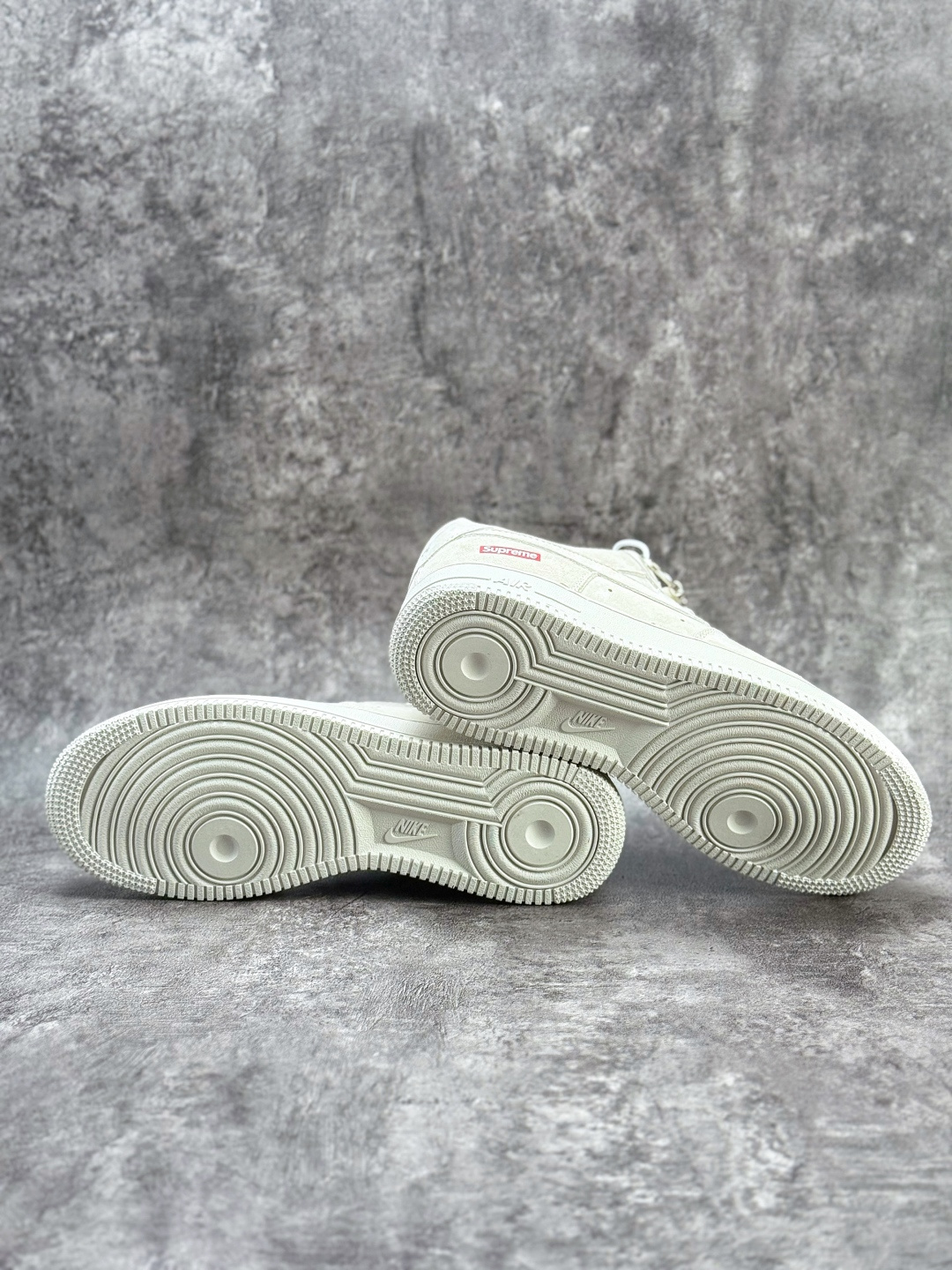 Nike Air Force 1 Low 07 x Supreme 米白小勾 DF0188-116