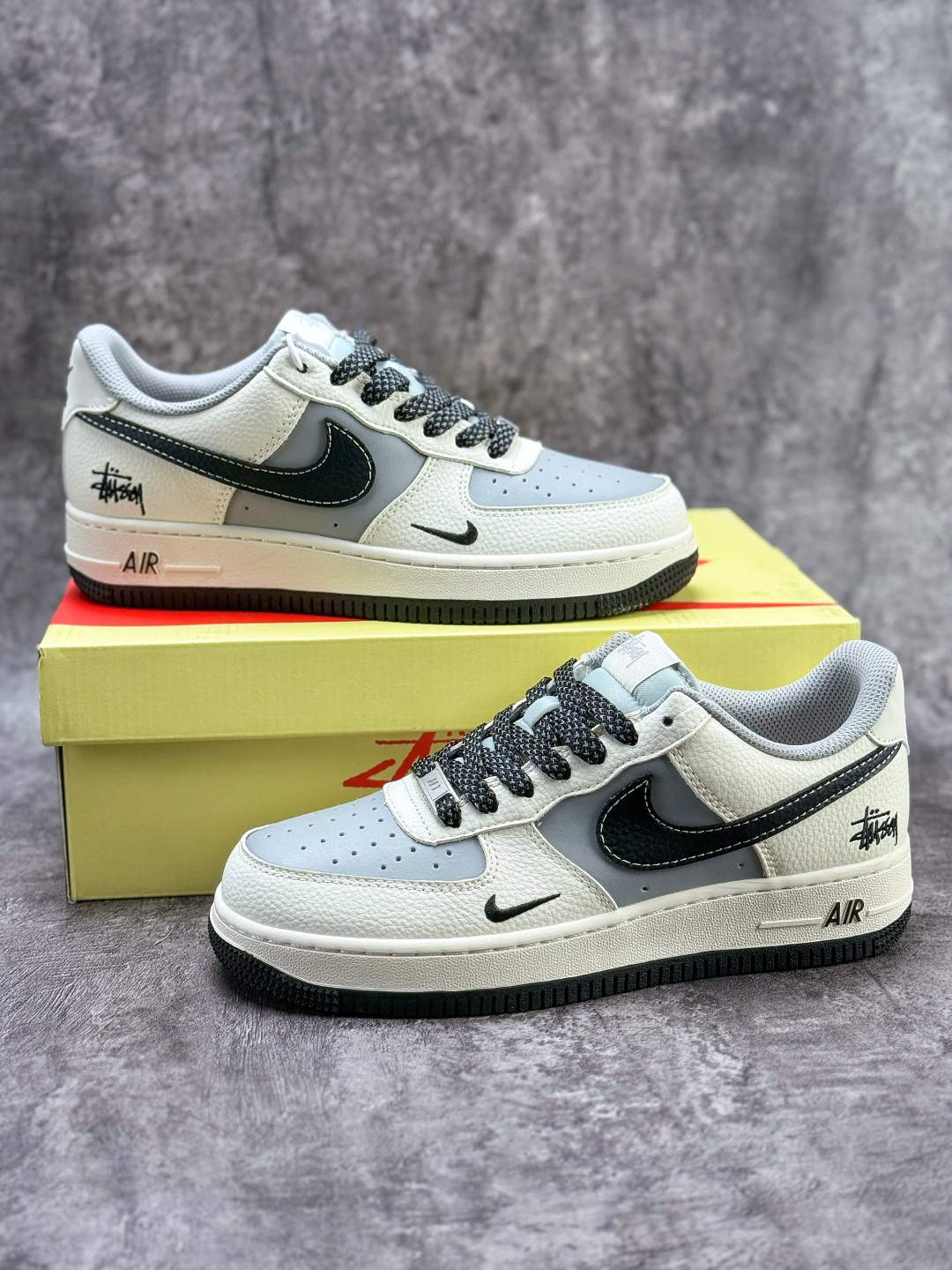 Nike Air Force 1 Low 07 x Stussy 白灰小勾满天星 JS8028-017