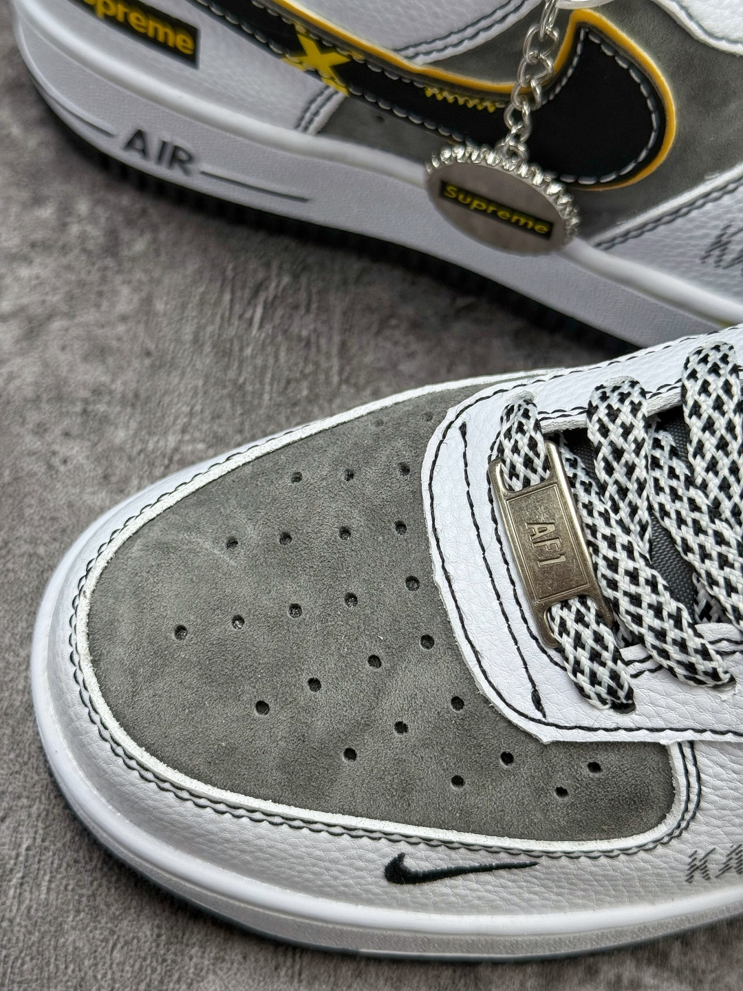 Nike Air Force 1 Low 07 x Supreme 白灰黑小勾满天星 XZ6188-259