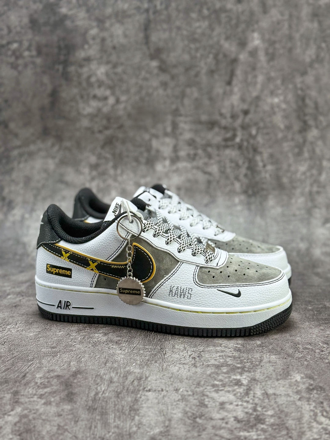 Nike Air Force 1 Low 07 x Supreme 白灰黑小勾满天星 XZ6188-259