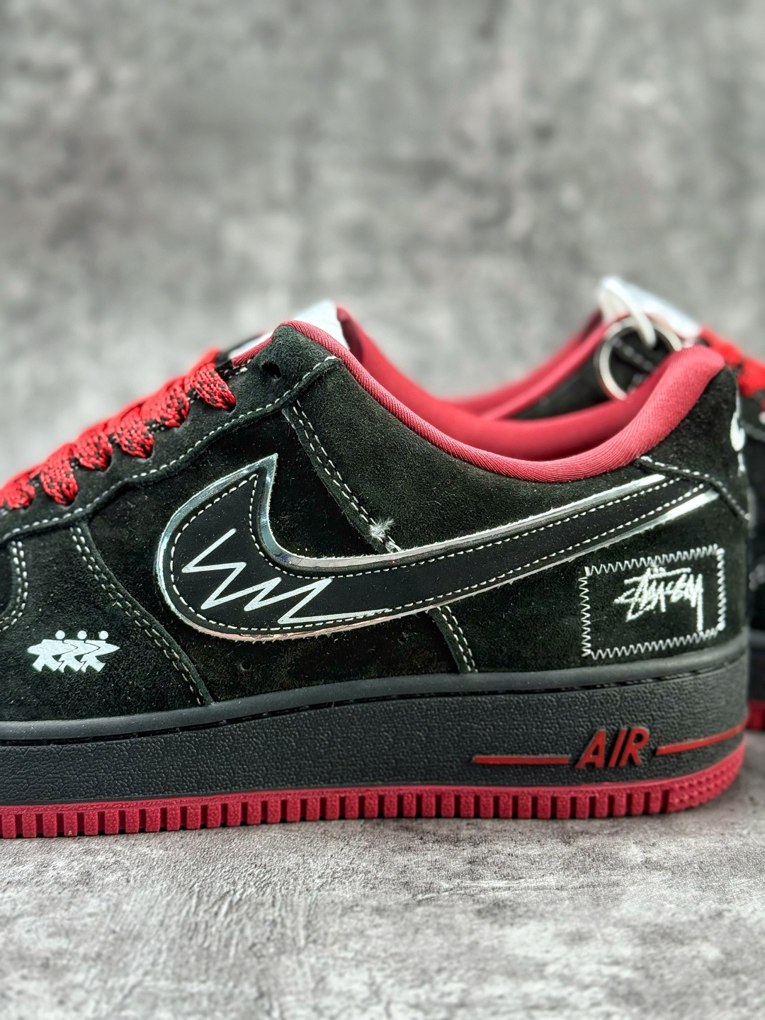 Nike Air Force 1 Low 07 x Stussy 黑红小勾满天星 SY1388-009