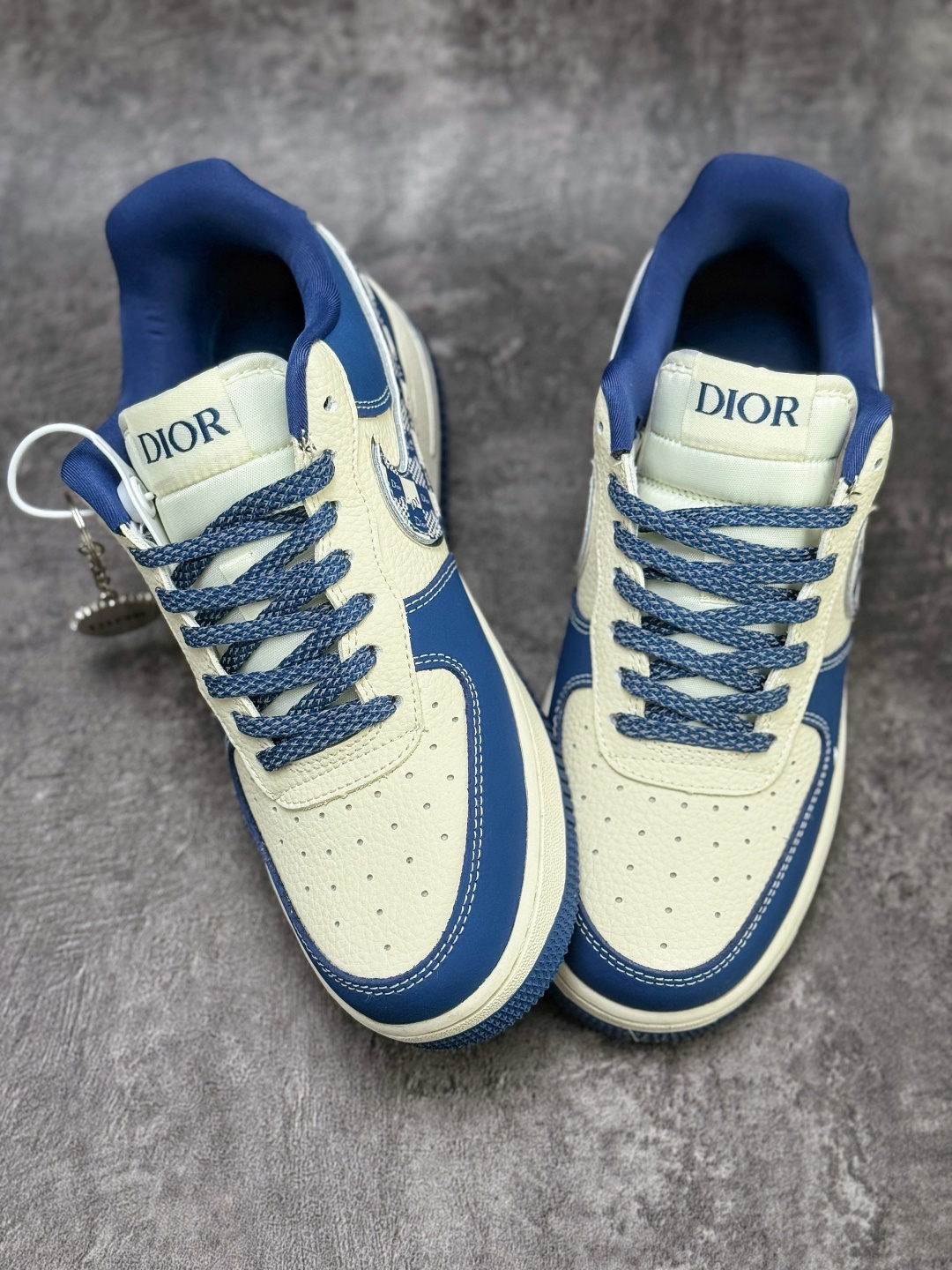 Nike Air Force 1 Low 07 x DIOR 蓝白小勾满天星 DF0188-103
