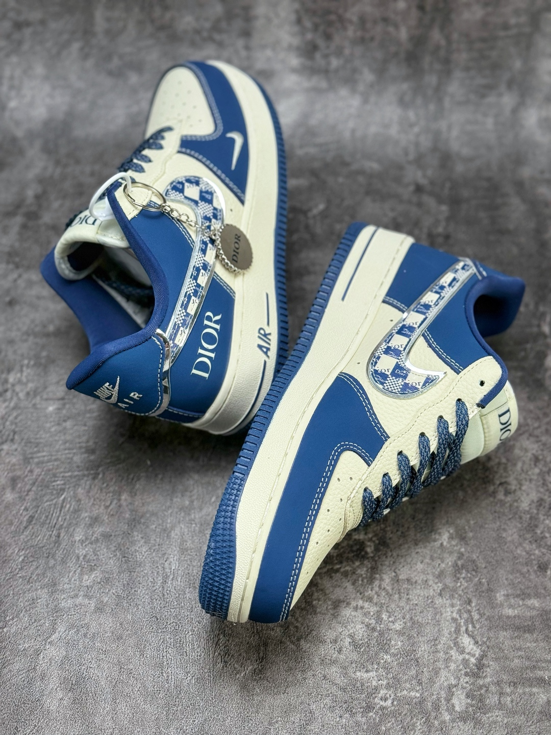 Nike Air Force 1 Low 07 x DIOR 蓝白小勾满天星 DF0188-103