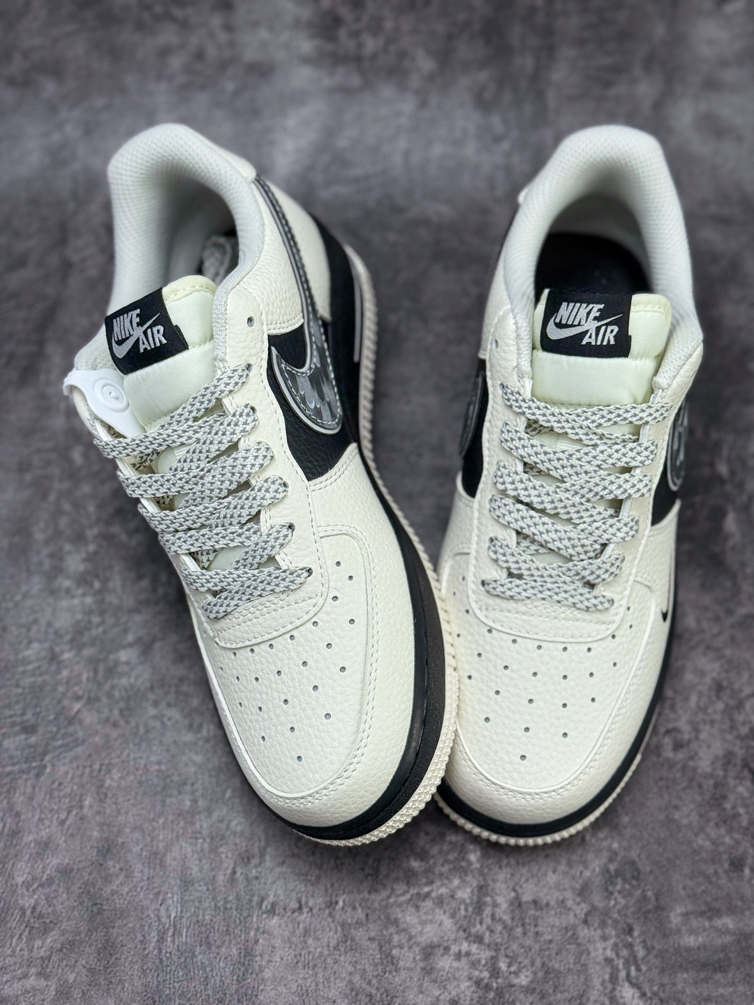 Nike Air Force 1 Low 07 x NIKE 白黑小勾满天星 XX3168-206