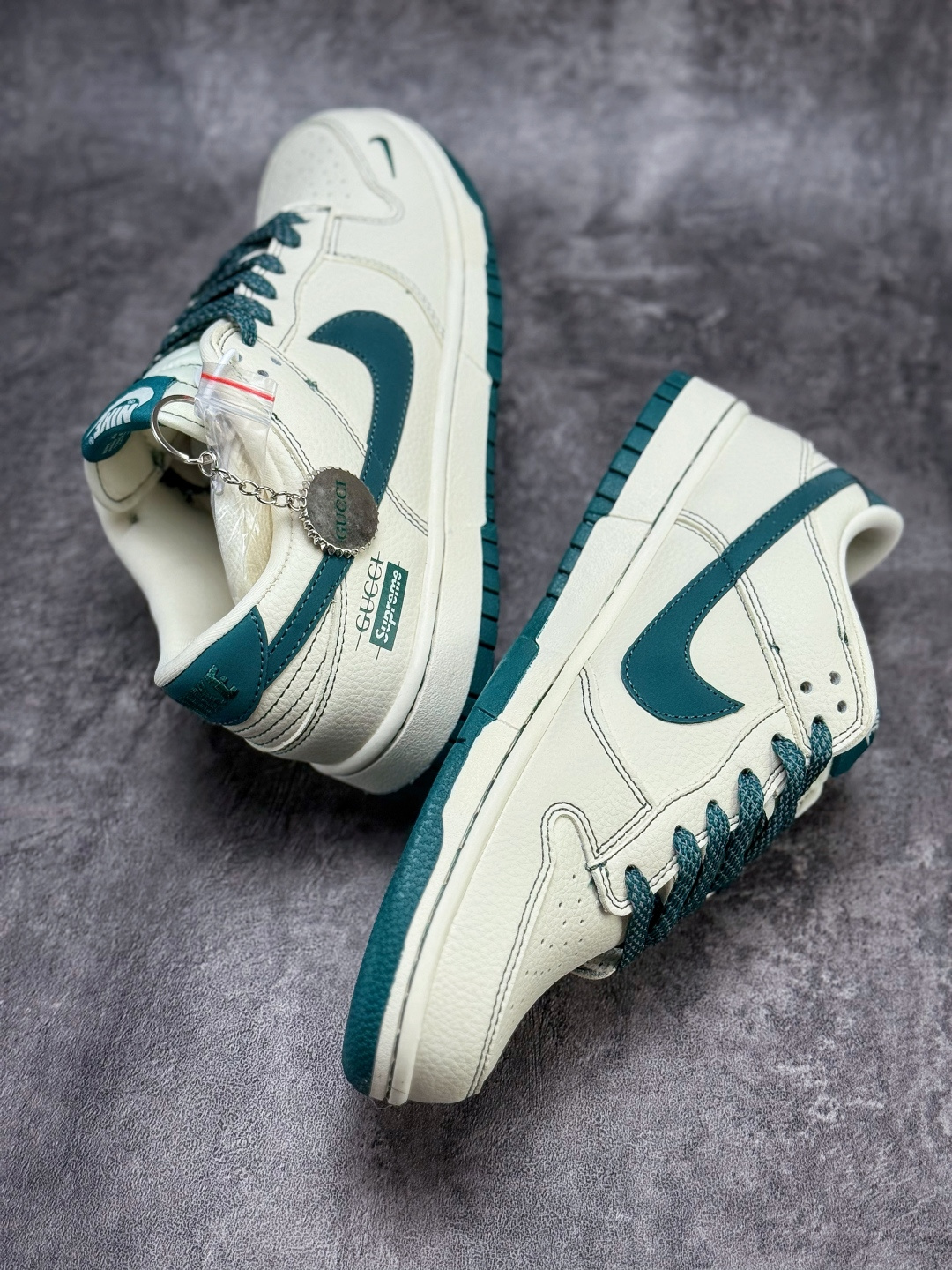 Nike SB Dunk Low x GUCCI x Superme 白绿小勾满天星 DJ1988-003
