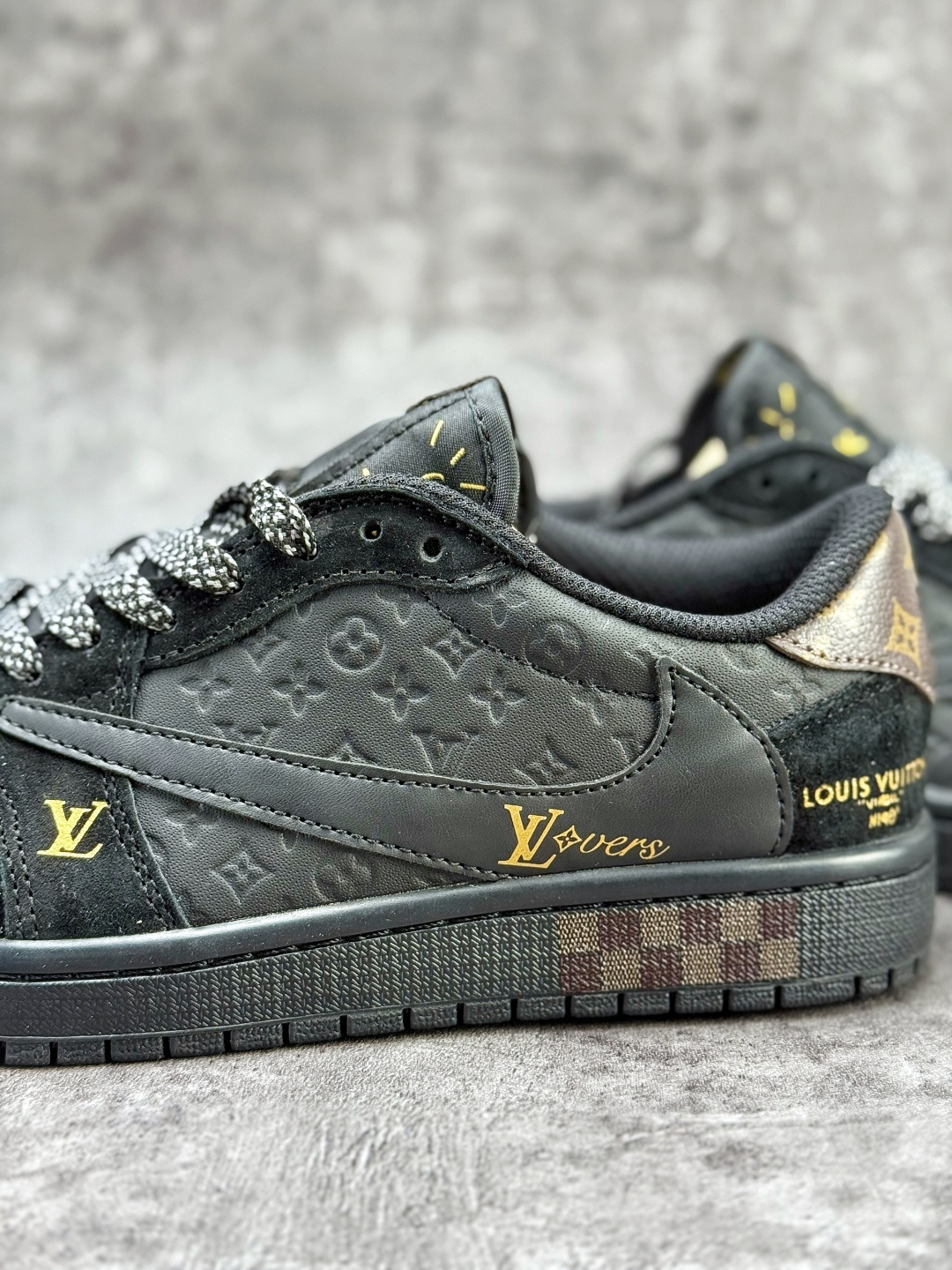 230 Travis Scott x Nike Air Jordan 1 Low x Louis Vuitton Air Jordan 1 Low 反转黑金满印倒钩 纯原版本 DZ5899-033