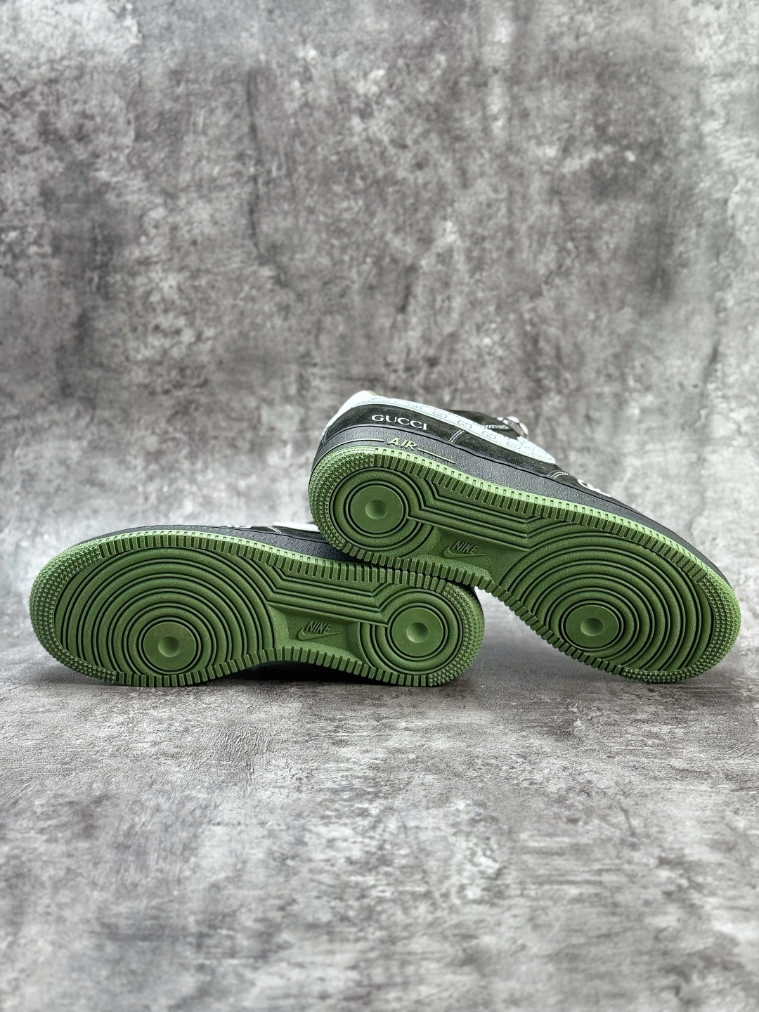 Nike Air Force 1 Low 07 x GUCCI 黑白绿小勾满天星 BB9577-113