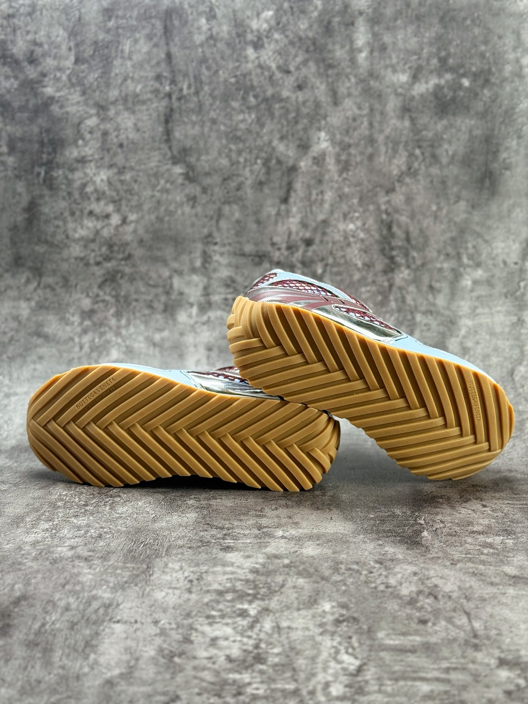 240 Bottega Veneta/葆蝶家 0rbit 休闲运动鞋/蓝银色 生胶底 755915V2X402244